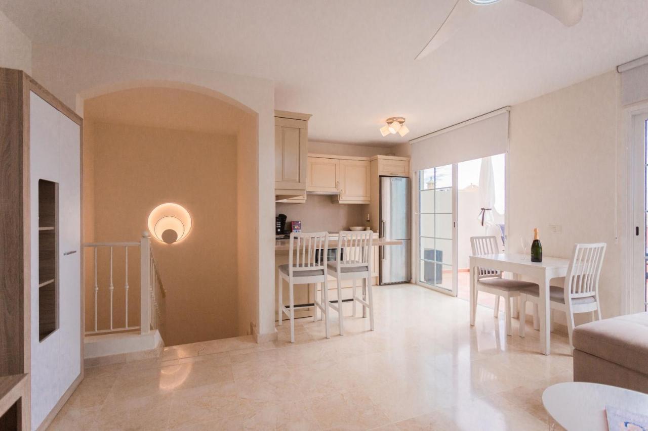 Luxury Duplex Apartment With Beautiful Sea Views Palm-mar Kültér fotó